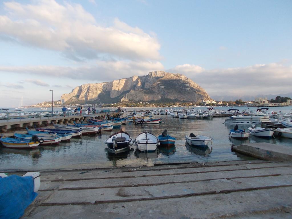 Appartement Nest Apollo à Mondello Extérieur photo
